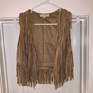 Women’s tan suede fringe vest